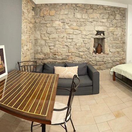 Apartman Pundinica Kastela Luaran gambar