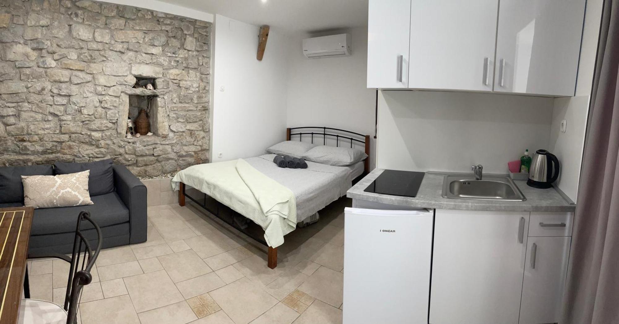 Apartman Pundinica Kastela Luaran gambar