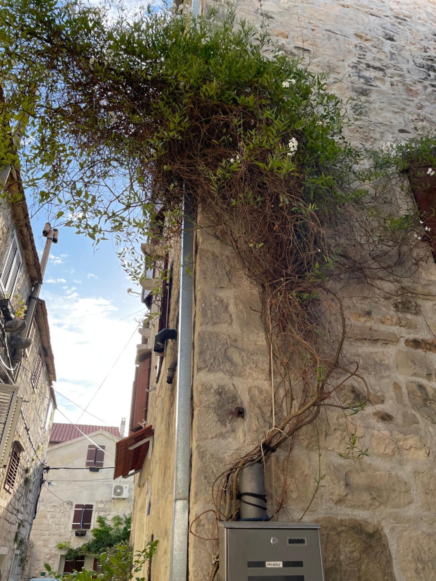Apartman Pundinica Kastela Luaran gambar
